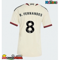 Camisa de Futebol Manchester United Bruno Fernandes #8 Equipamento Alternativo Mulheres 2026-27 Manga Curta